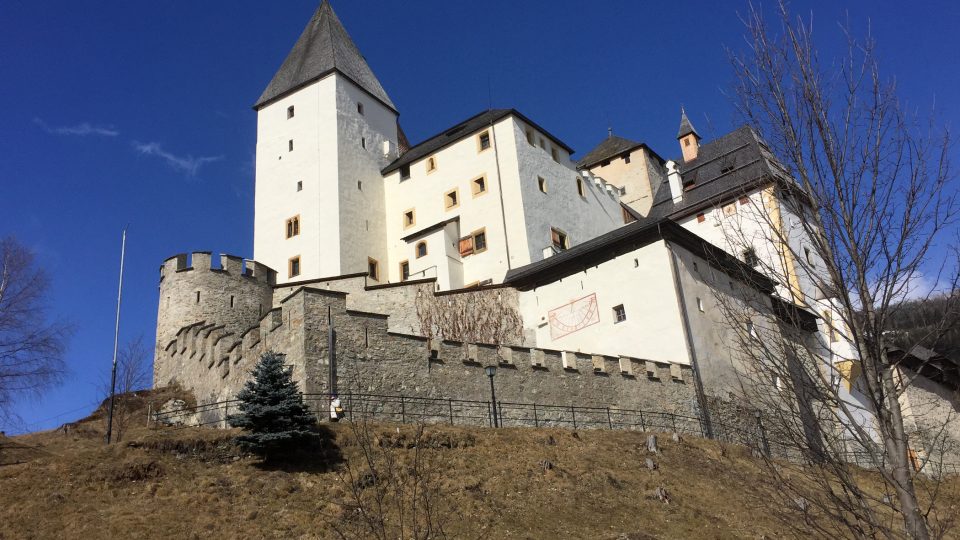 V létě sem jezdí hodně českých turistů  