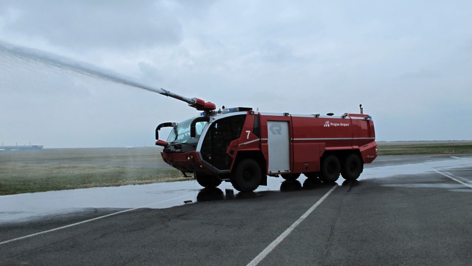 Letištní hasiči v akci