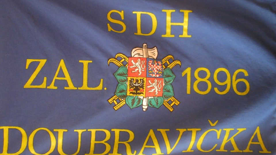 Bojová zástava SDH Doubravička