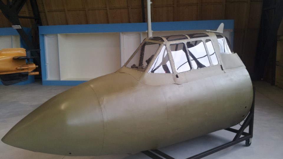 Sovětský bombardér Petljakov Pe2, areál Staré Aerovky v Letňanech