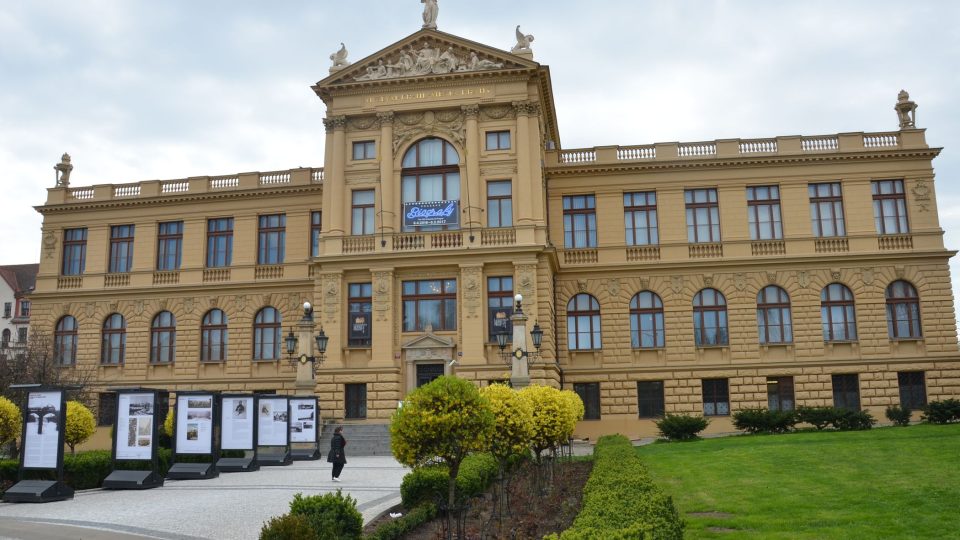 V budově Muzea hl.m. Prahy na Florenci bude výstava Pražské biografy otevřena do 1. 2. 2017