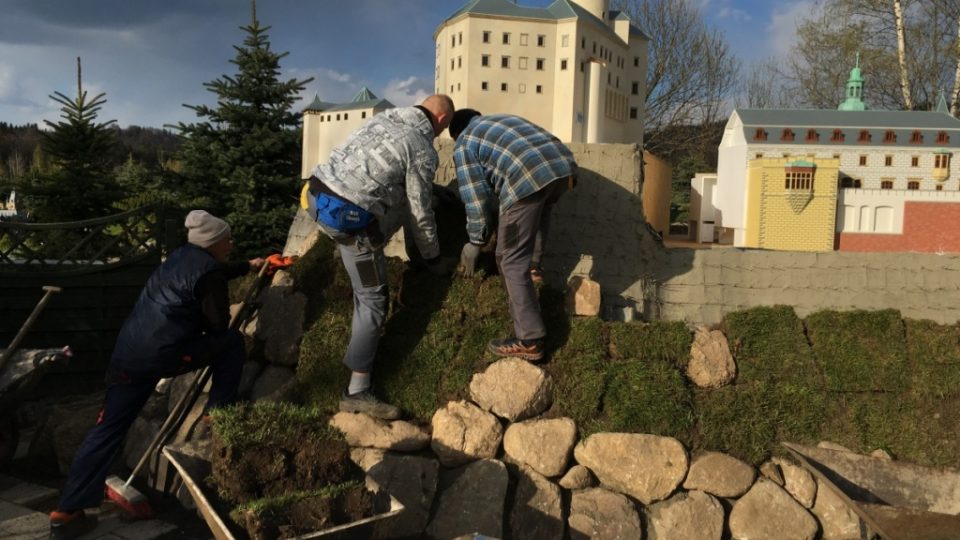 Frýdlantský hrad a zámek se už brzy objeví v Parku miniatur památek Dolního Slezska