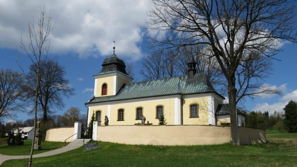 Kostel Nejsvětější Trojice v Kameničkách