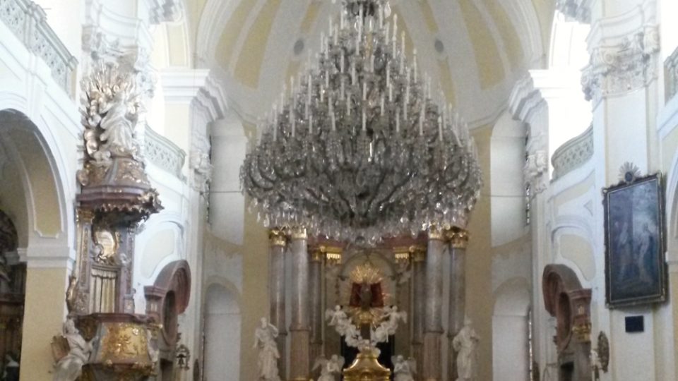 Interiér frýdecké baziliky