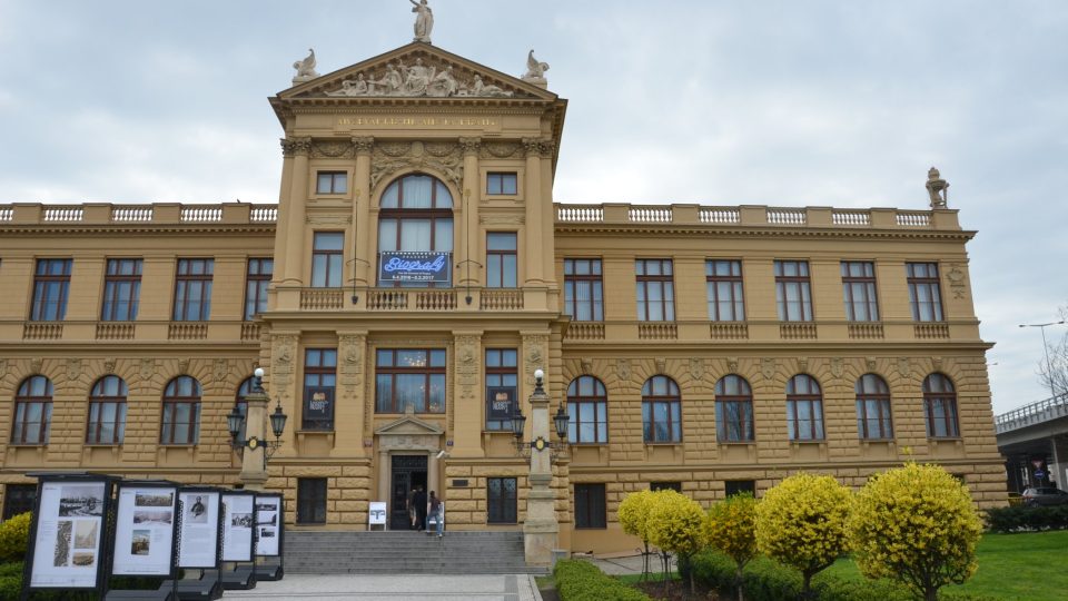 Výstavu Pražské biografy si můžete v Muzeu hlavního města Prahy prohlédnout až do konce ledna 2017