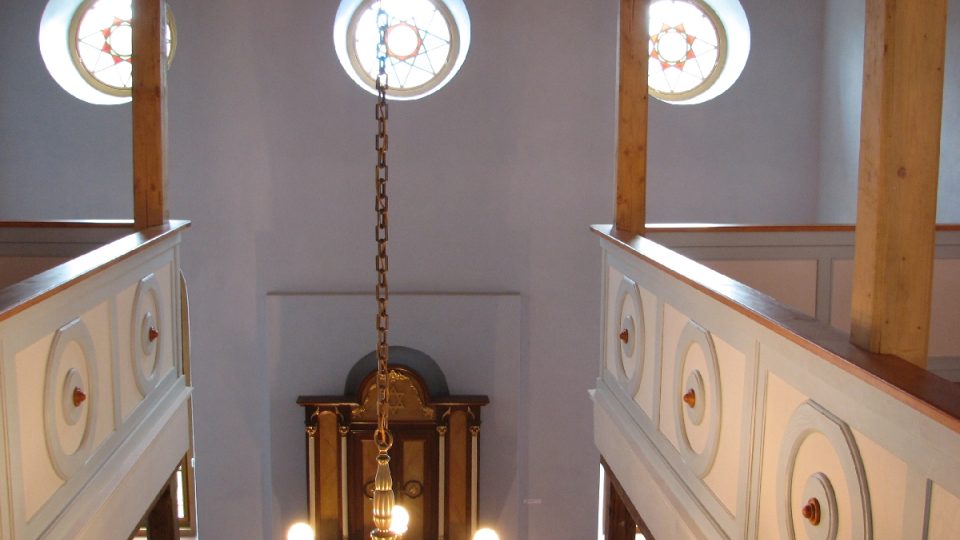 Interier synagogy v Hartmanicích