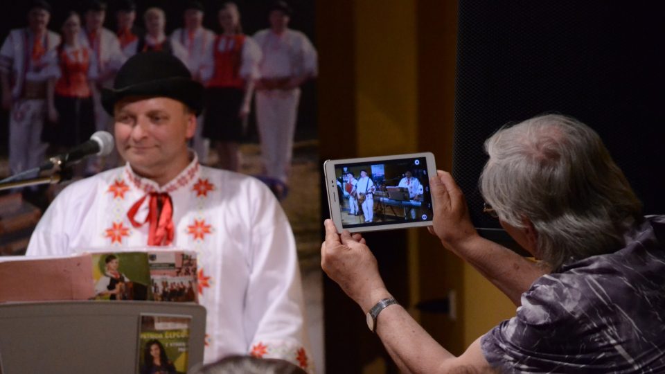 Kysucký prameň z Oščadnice, koncert ve Studiu 1