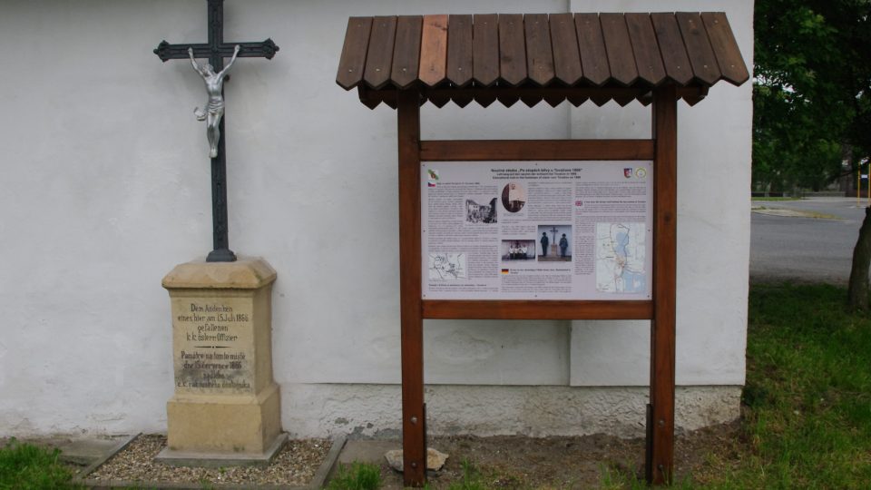 Kříž na místě smrtelného poranění poručíka Roberta Abeleho nedaleko tovačovského mlýna