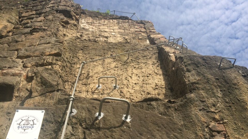 Jedna ze zajištěných cest na Pastýřské stěně v Děčíně
