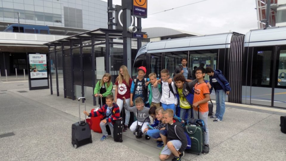 Fotbalisté ze sportovní třídy z pražské základní školy Marjánka na Euru ve Francii