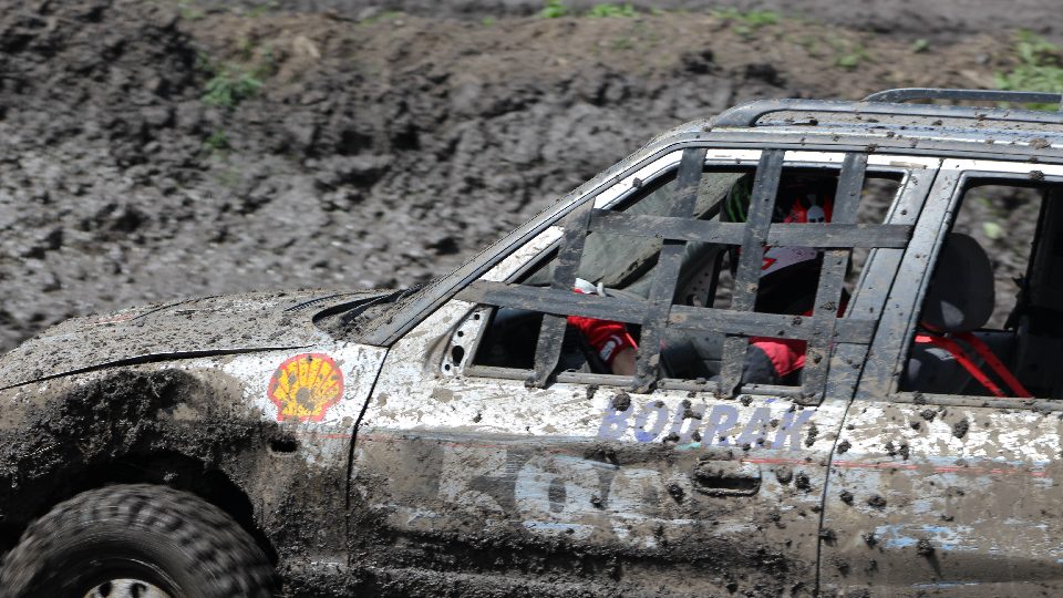 Destruction Derby 2016. Demoliční závod autovraků v Sosnové u České Lípy