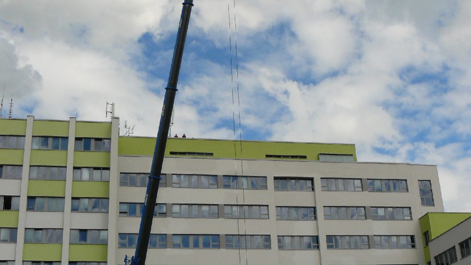 Výměna chladící věže v českolipské nemocnici