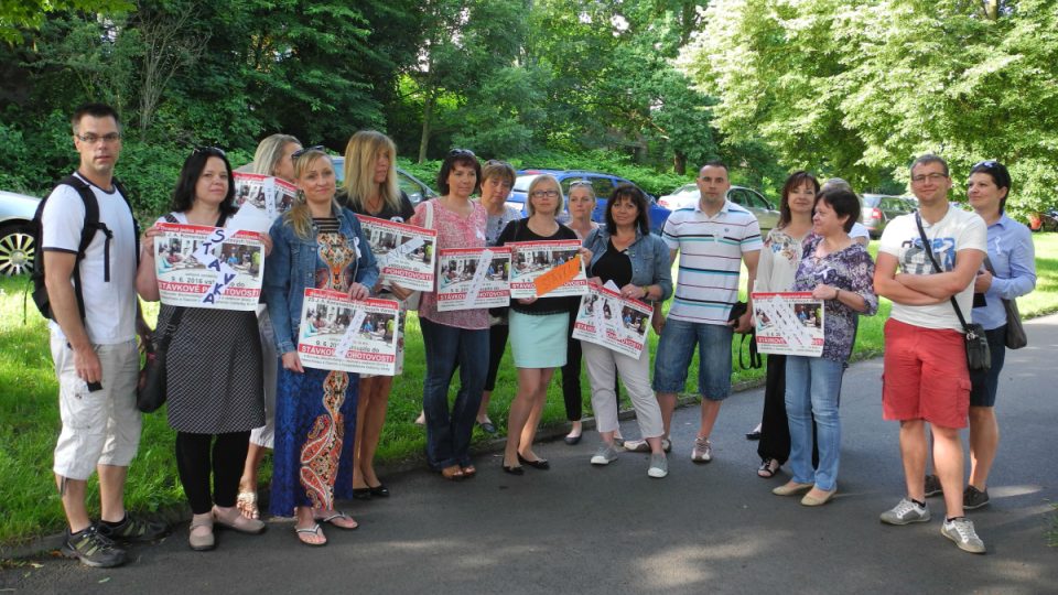 Stávka učitelů na ZŠ Jana Amose Komenského v Karlových Varech