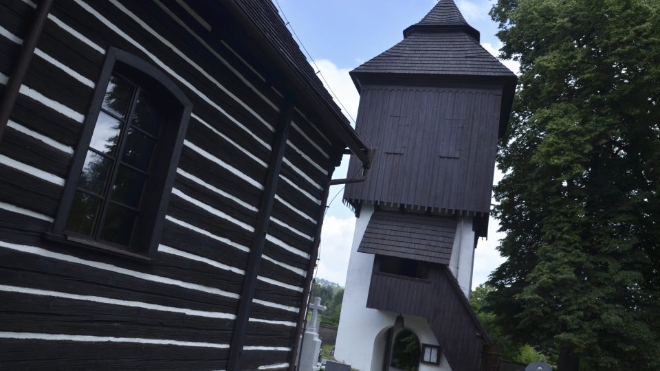 Zvonice na místě původního kostela z 14. století