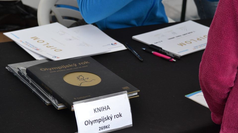 Kniha Olympijský rok. Až do 16. 8. o ni soutěžíme - můžete ušetřit přes 260,- Kč :)