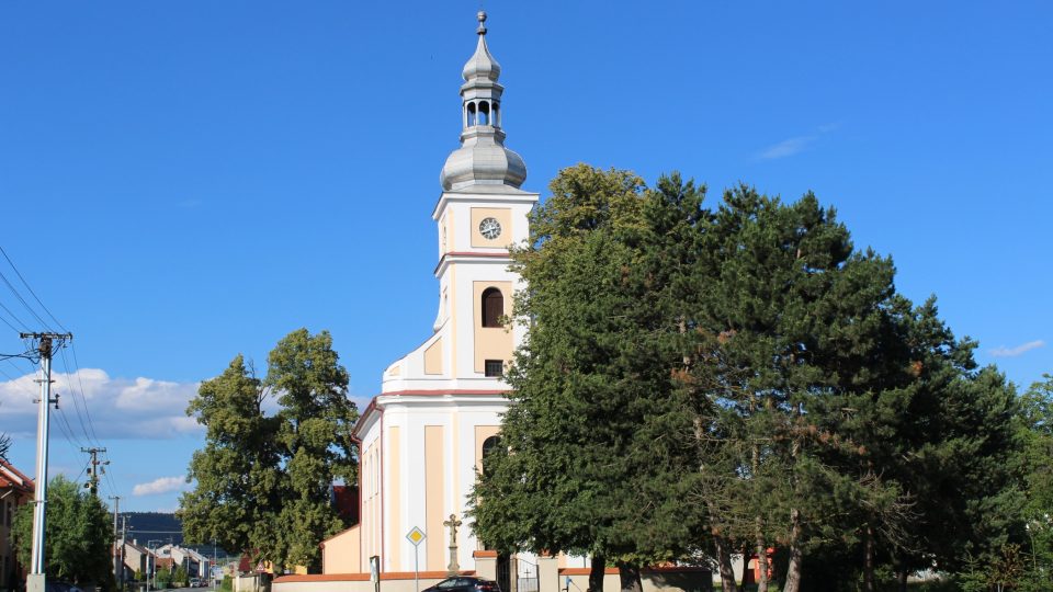 Kostel ve Štarnově