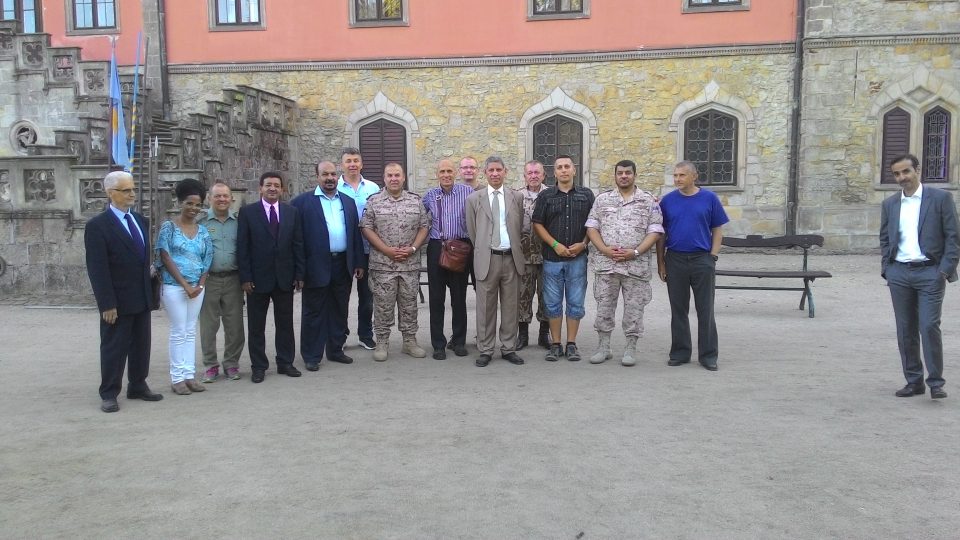 Setkání veteránů s kuvajtskou delegací na zámku Sychrov