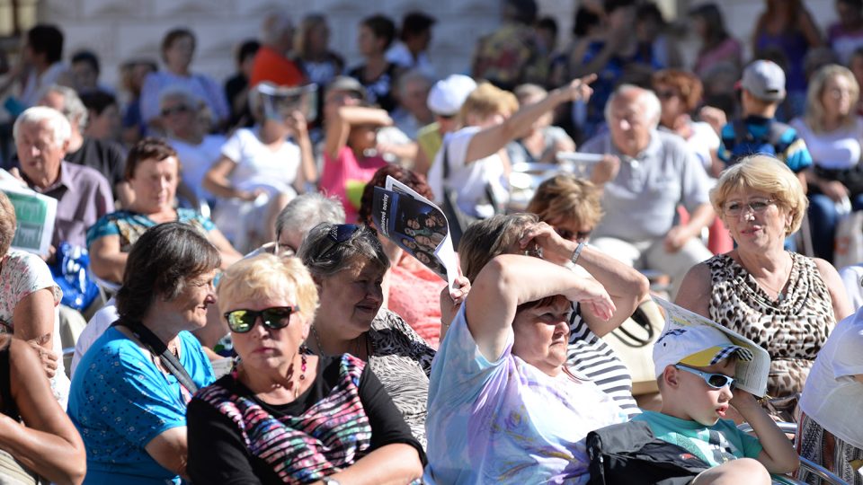 Program Českého rozhlasu Pardubice přilákal na zámek stovky návštěvníků