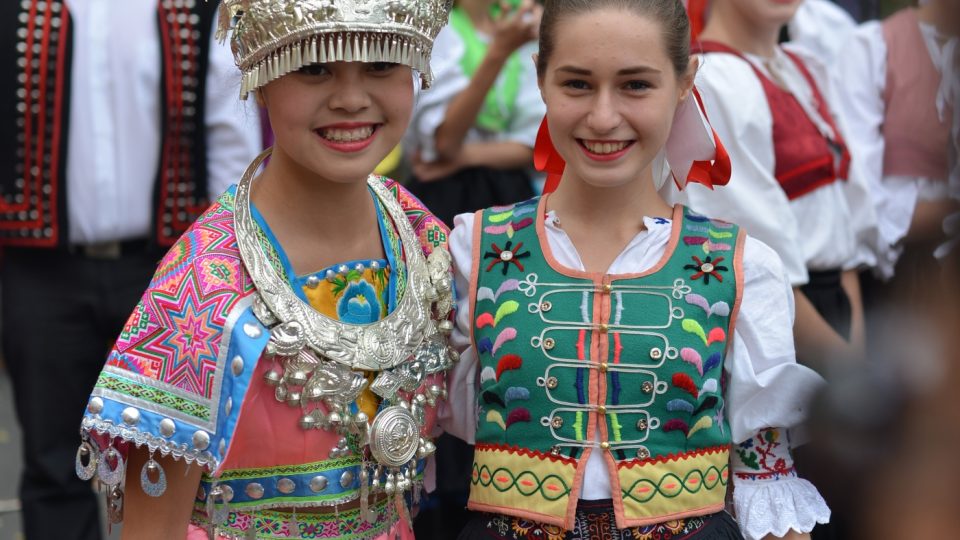 Obrazem z Karlovarského folklorního festivalu