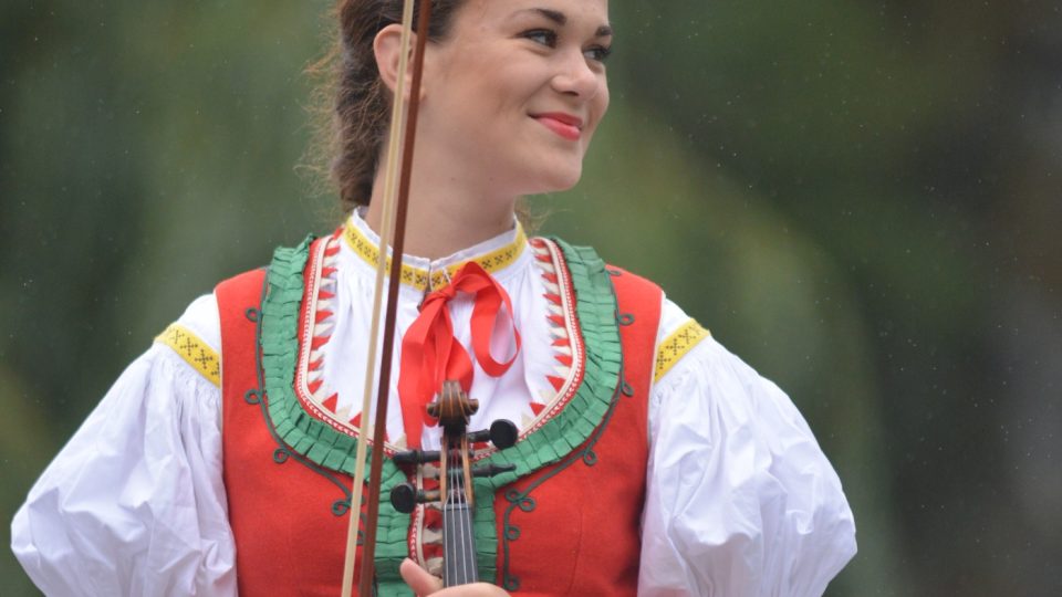 Obrazem z Karlovarského folklorního festivalu