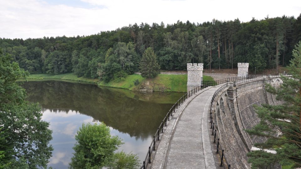 Pařížov se řadí mezi nejkrásnější vodní díla v Čechách