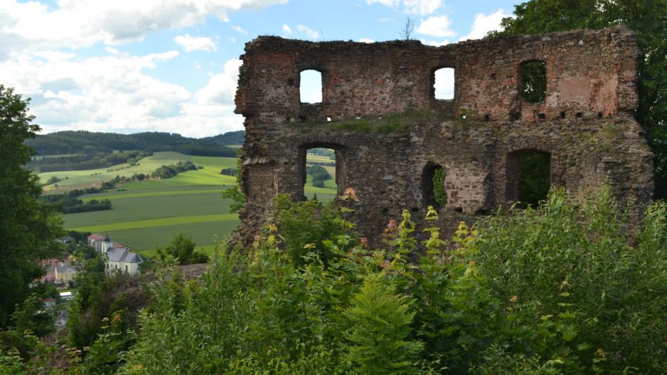 Nejvíc zachovalá část hradu Cimburk nad Městečkem Trnávkou