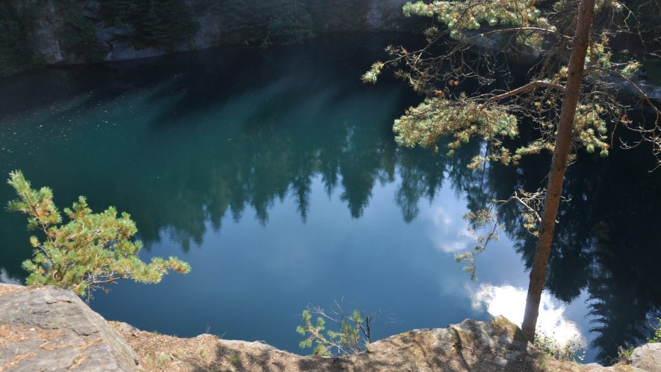 Lom nad Trhovou Kamenicí využívají pardubičtí potápěči