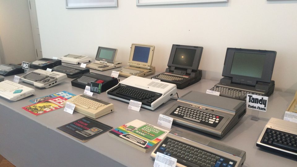 Na výstavě jsou k vidění počítače od poloviny sedmdesátých do devadesátých let minulého století