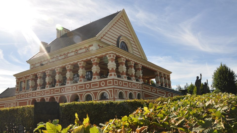 Budova pardubického krematoria budí vášně už sto let