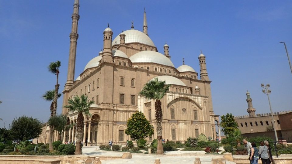 Alabastrová mešita na citadele v Káhiře, kde je Muhammad Alí pohřbený