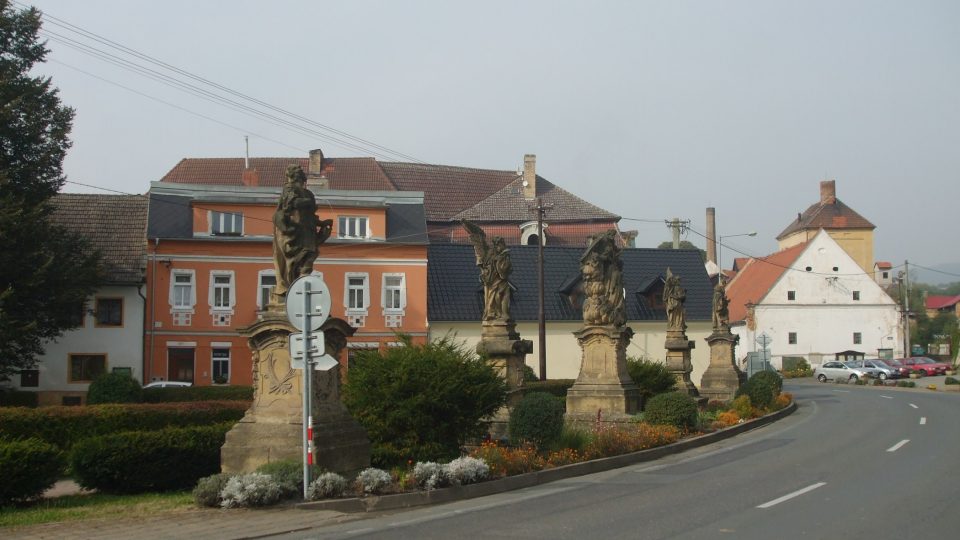 Malá obec Liběšice na Litoměřicku je pokladnicí barokního sochařského umění