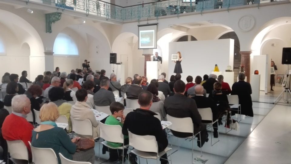 Nadace Euronisa při benefiční aukci v Liberci dražila umělecká díla za 800 000 korun