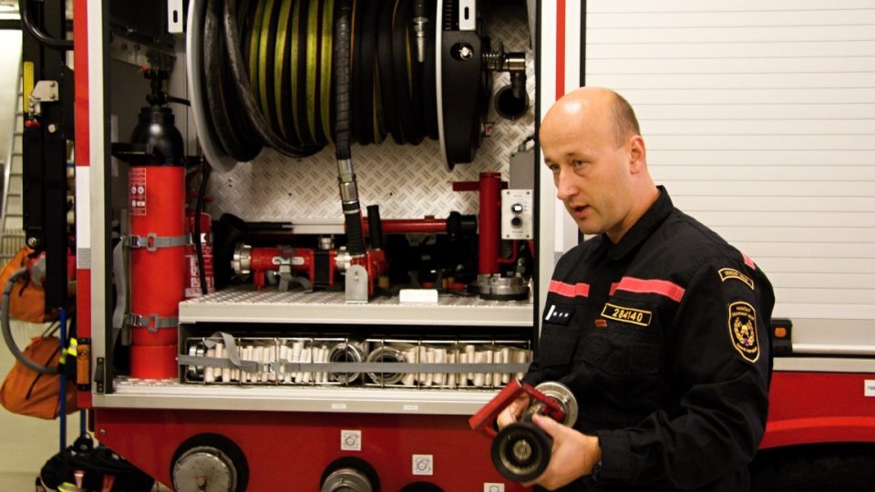 Co dělají hasiči, když nehasí? Makají na fyzičce i uklízejí