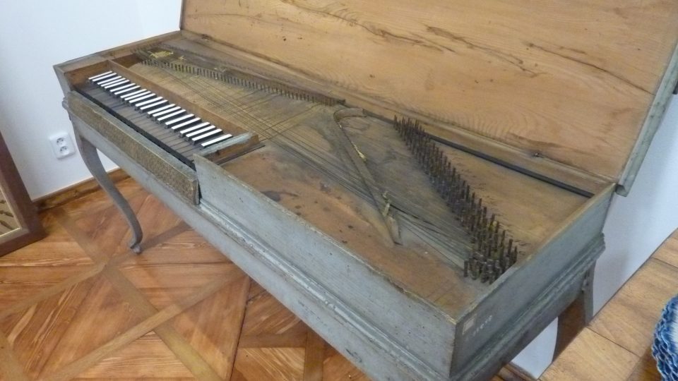 Rumburský clavichord před restaurováním v roce 2012