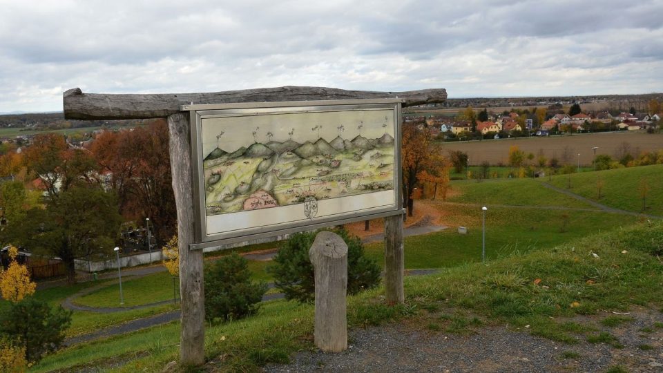 Vyhlídková plošina na Skále s panoramatickou mapou