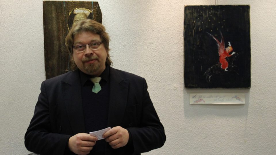 Vernisáž výstavy obrazů Aleše Slavíka v českobudějovickém rozhlase