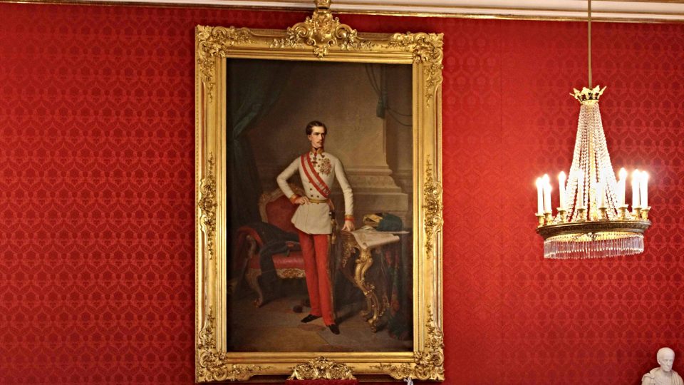 Obraz mladého Františka Josefa I. v Arcibiskupském paláci