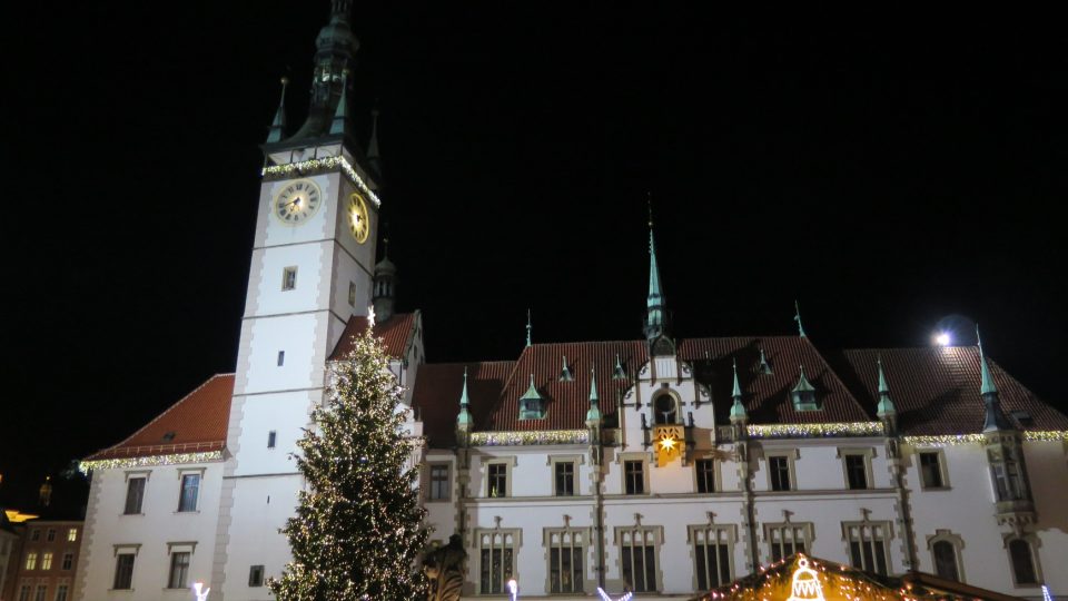 Vánoční trhy v Olomouci nabízí nové adventní pochoutky