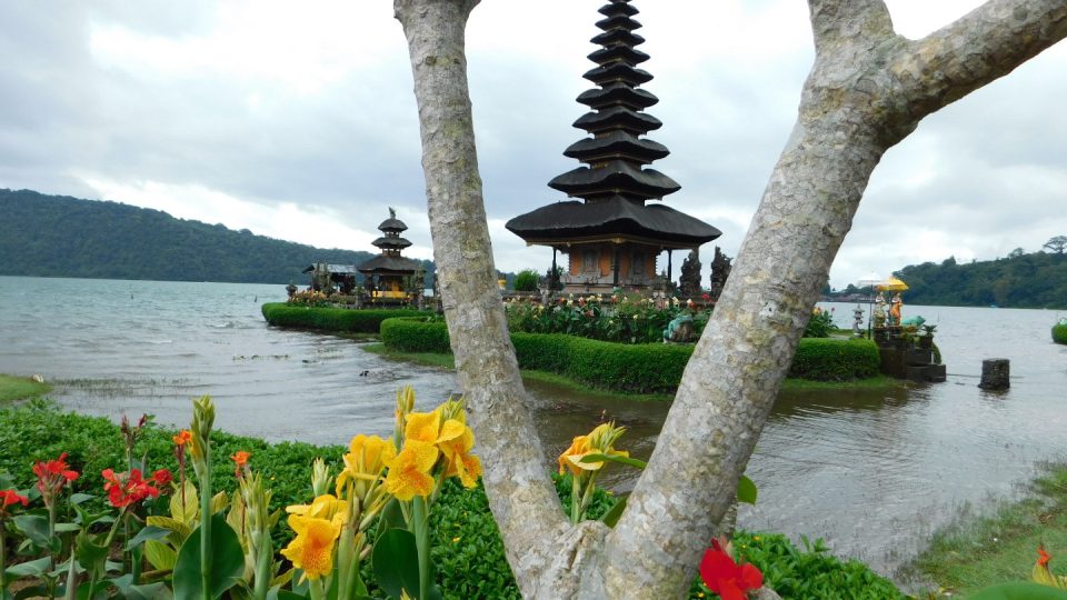 Chrám ULUN DANU BATUR, Bali