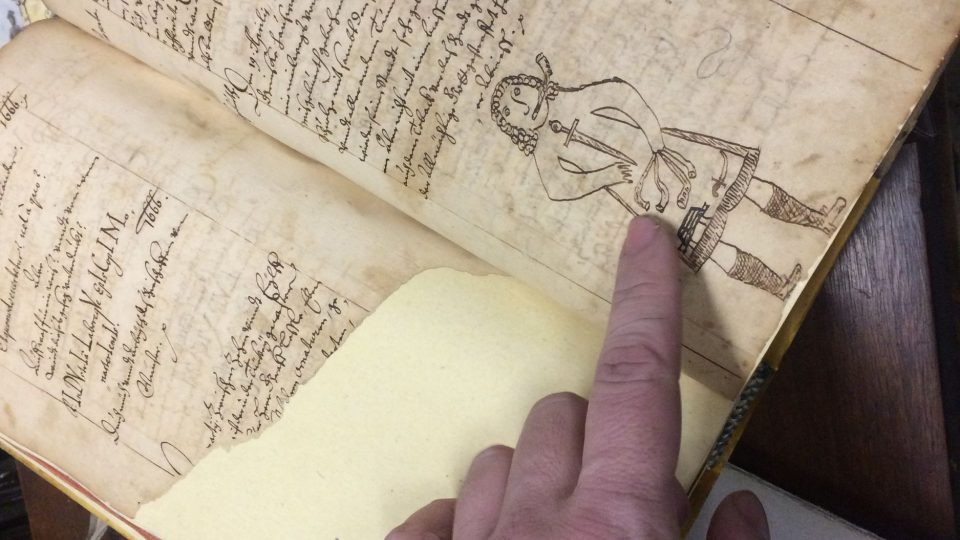 Jeden z nejvzácnějších rukopisů v depozitáři – kronika světových dějin ze 17. století