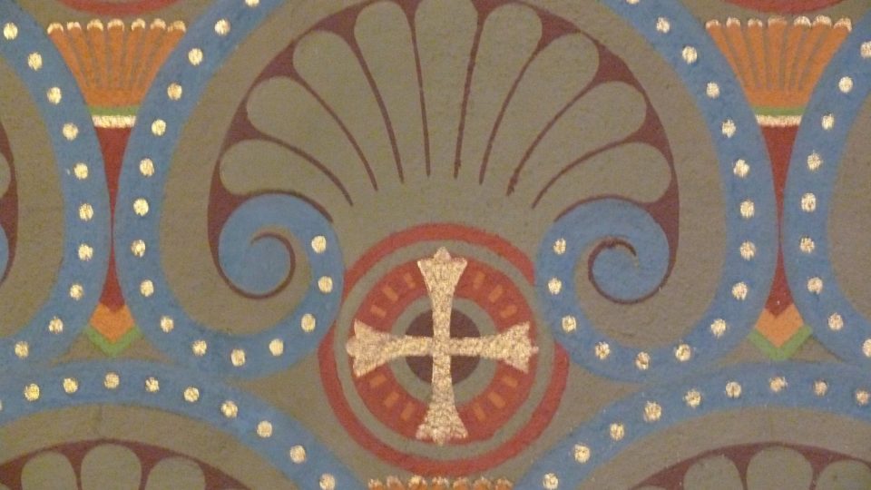 Stylizovaná mušle, symbol sv. Jakuba