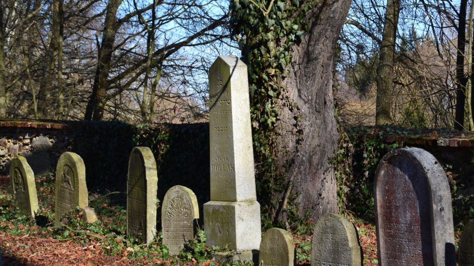 Synagoga i židovský hřbitov jsou chráněny jako kulturní památka České republiky