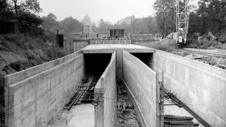 Před 50 lety začala výstavba pražského metra u Hlavního nádraží