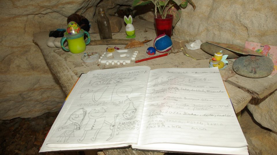 Rumcajsova jeskyně návštěvnická kniha