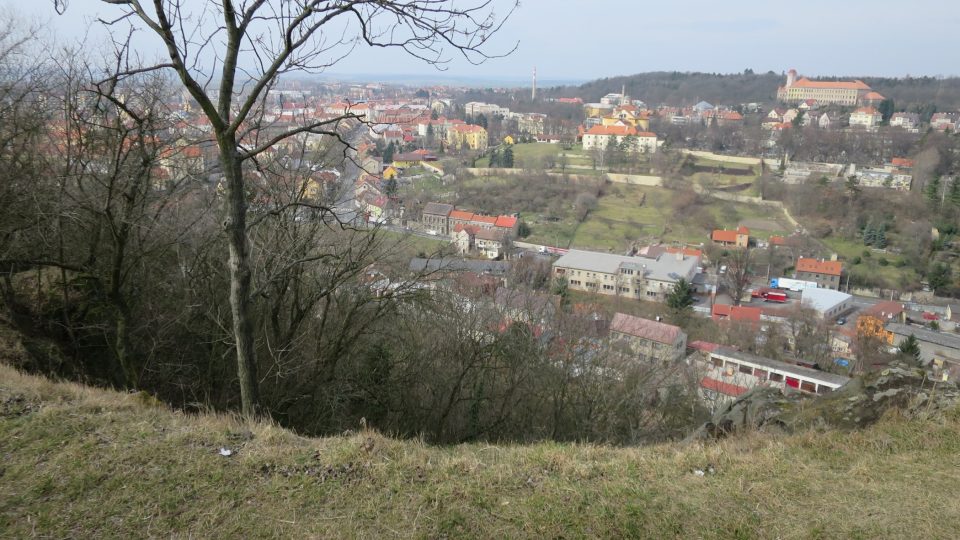 Pohled na město Slaný ze Slánské hory