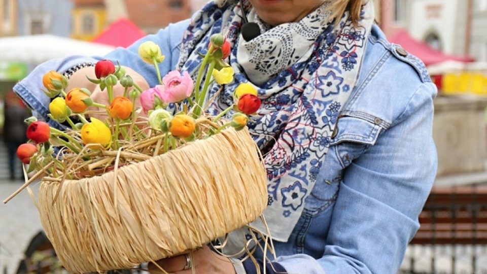 Floristé přivezli jarní inspiraci na akci Květinová Třeboň