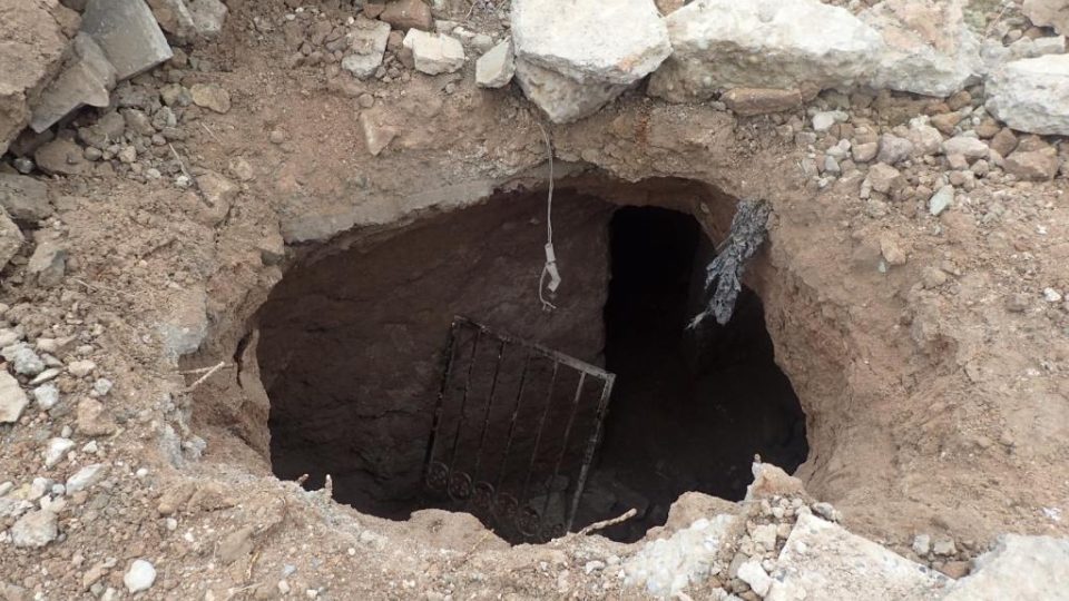 Ozbrojenci Islámského státu kopali pod památkami tunely v naději, že najdou něco hodnotného