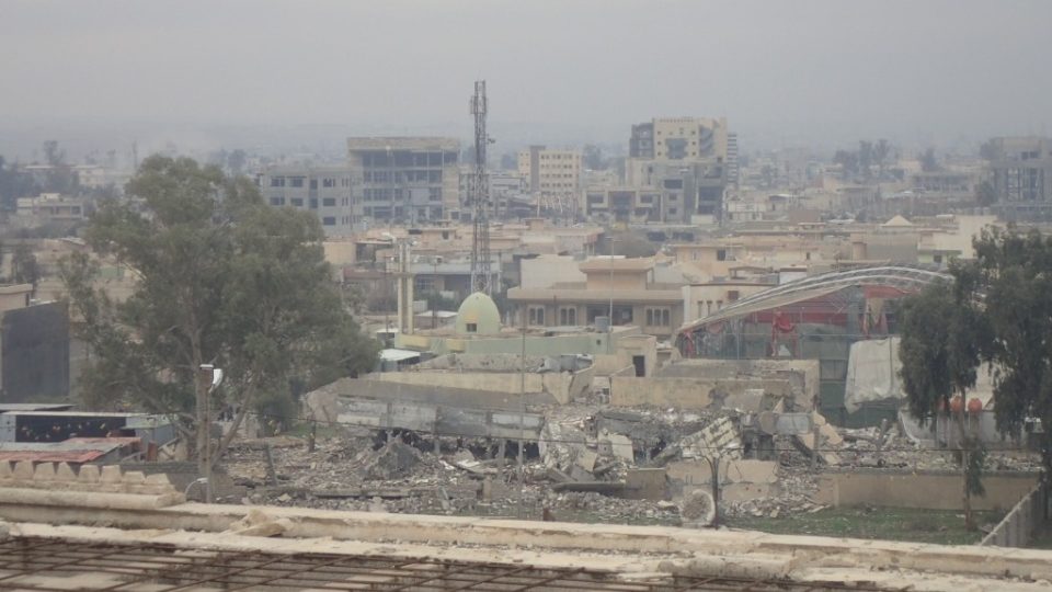 Pohled na Mosul z místa bývalé hrobky proroka Jonáše