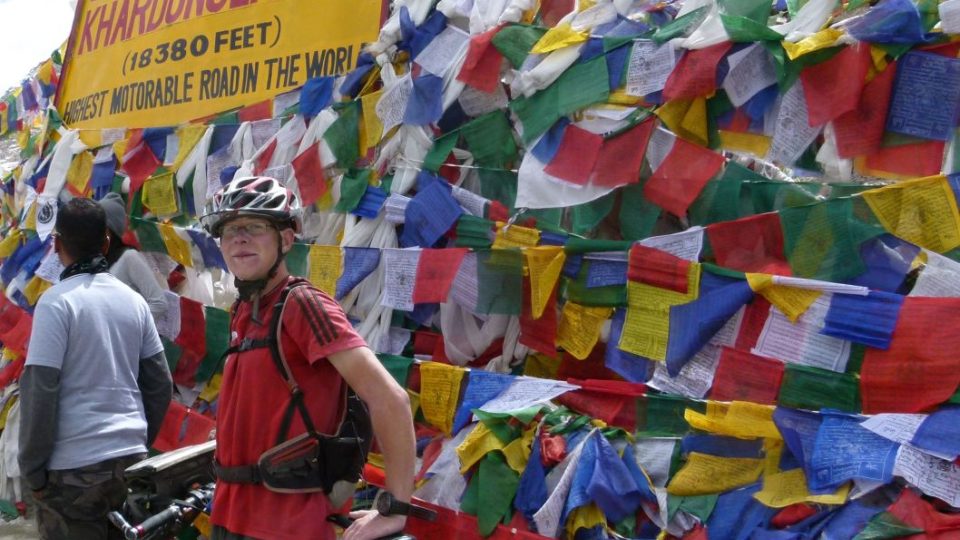 Cyklocestovatel Tomáš Zaplatílek na své cestě ze Singapuru do Ladakhu 