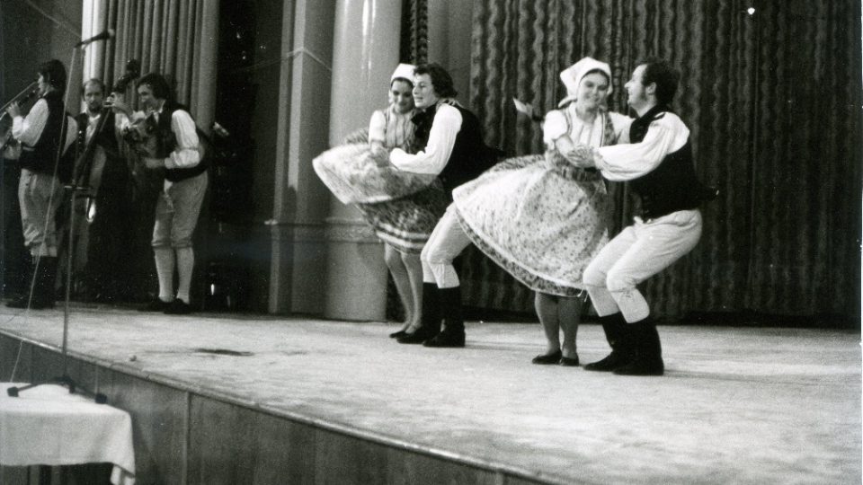 Miloš Vršecký v tanci Štajdyše, ke kterému vytvořil vlastní choreografii v roce 1971
